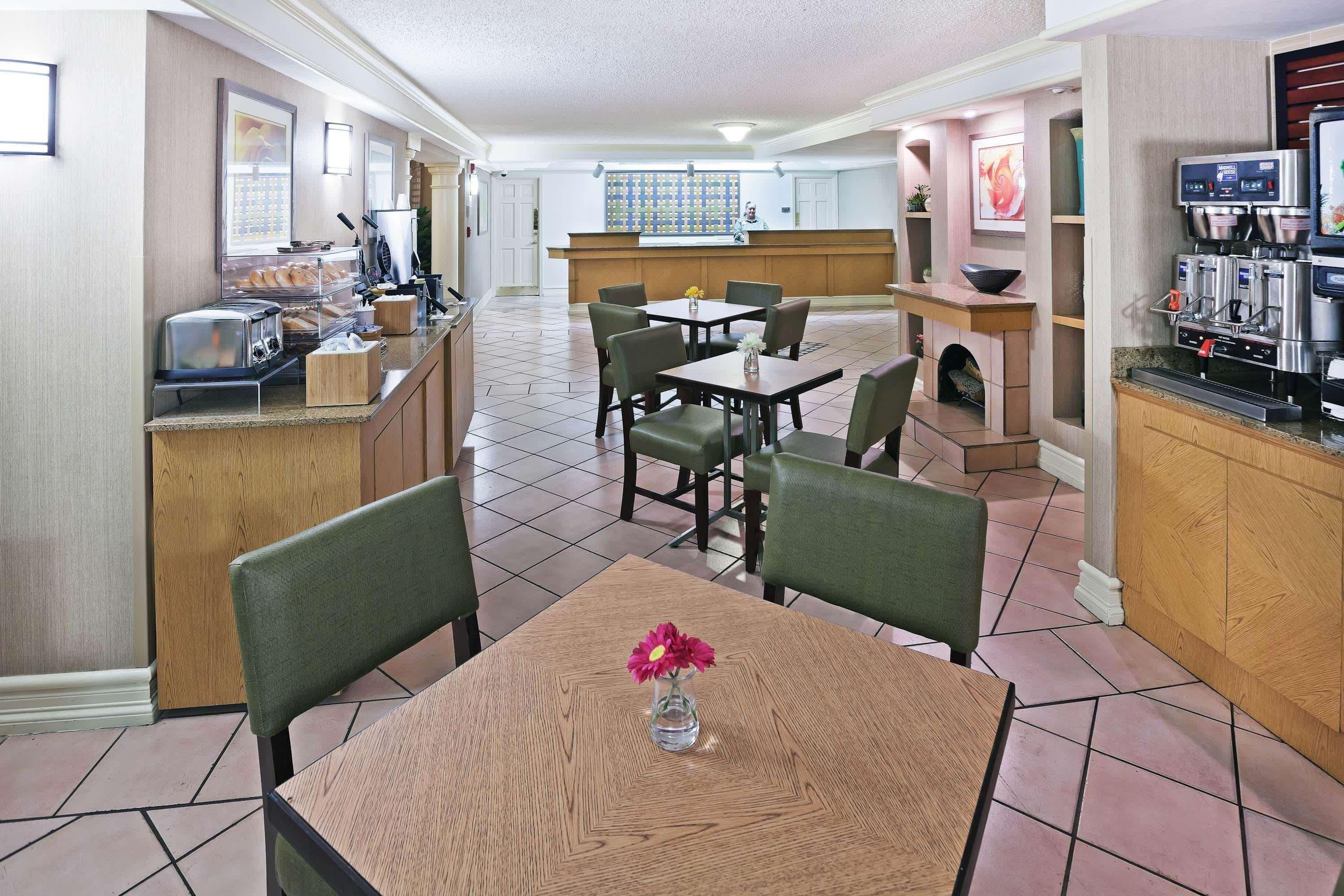 La Quinta Inn By Wyndham Amarillo Mid-City Buitenkant foto