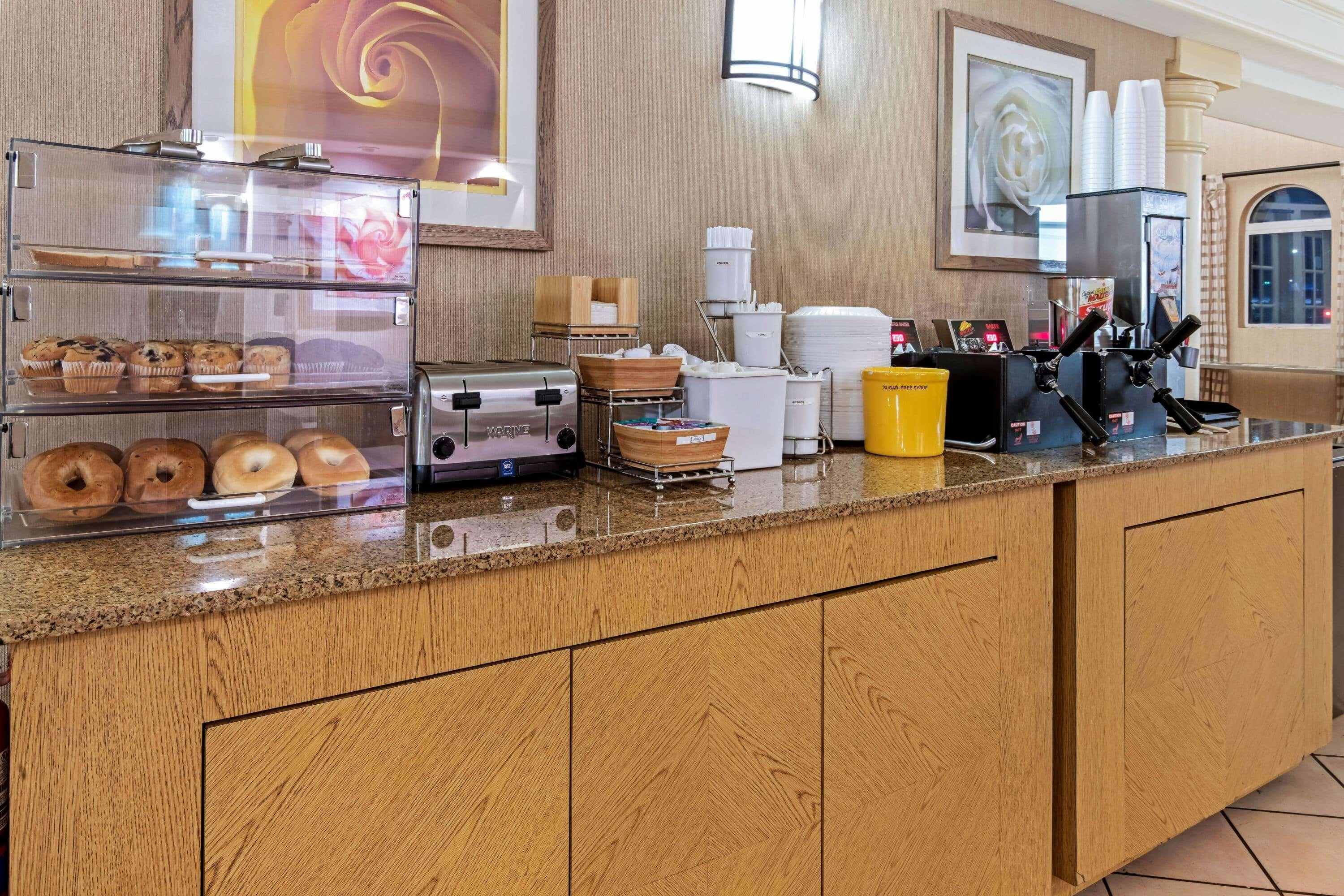 La Quinta Inn By Wyndham Amarillo Mid-City Buitenkant foto
