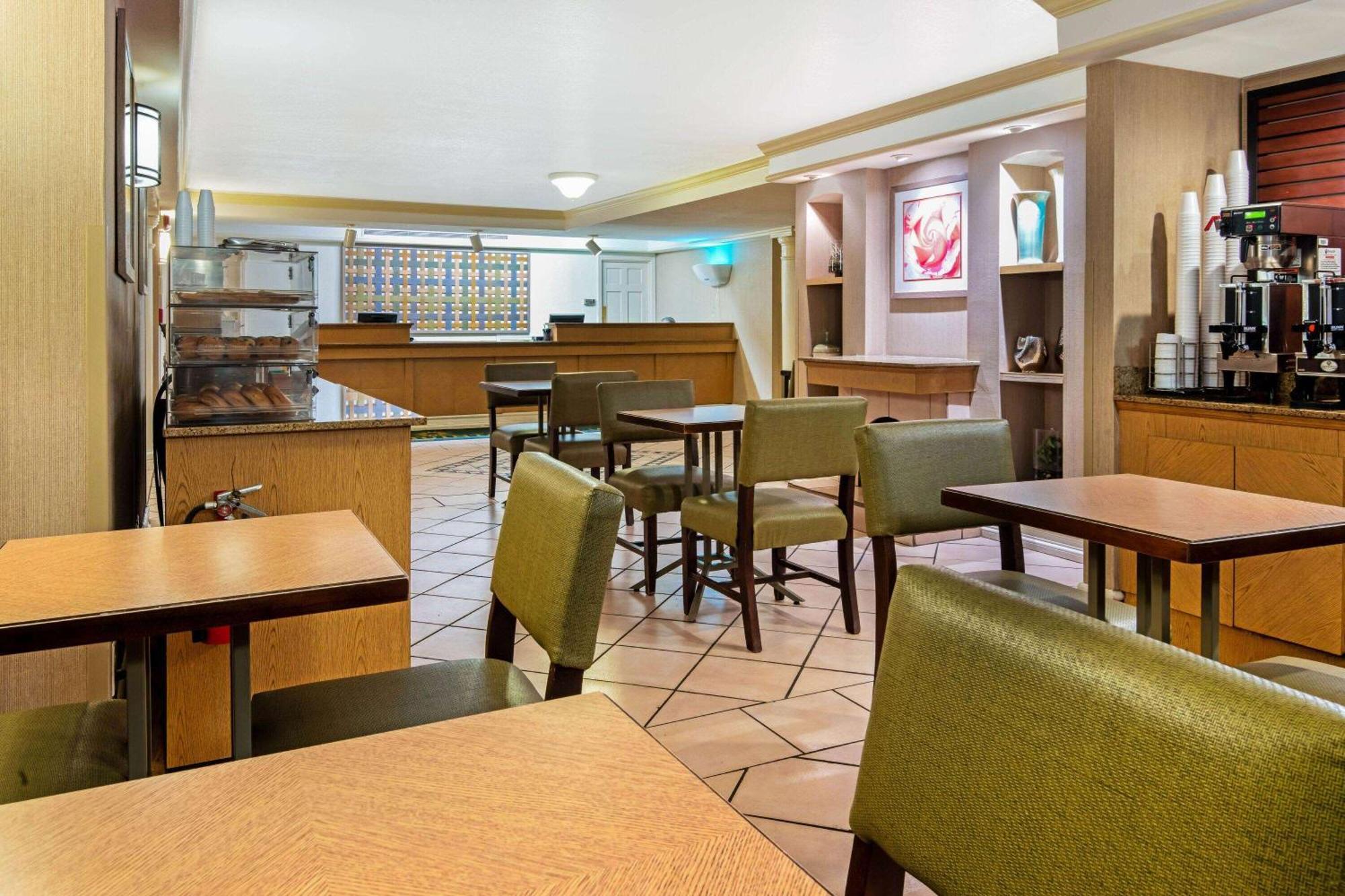 La Quinta Inn By Wyndham Amarillo Mid-City Buitenkant foto